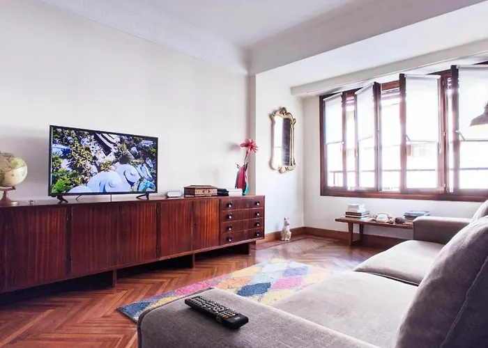 Spacious Confortable Next And Pintxos Area *