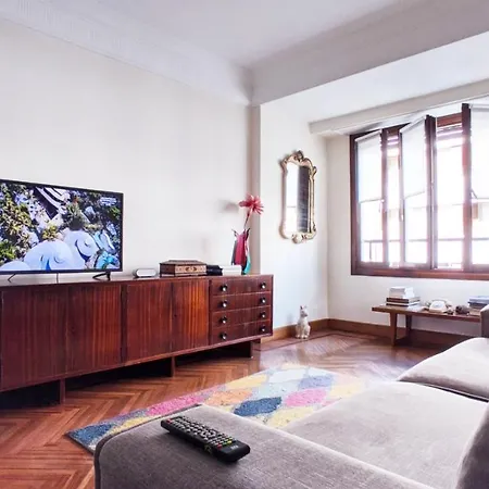 Spacious Confortable Next And Pintxos Area *