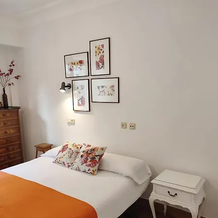 Spacious Confortable Next And Pintxos Area *